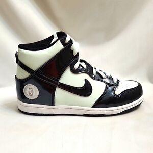 Nike Dunk High SE All Star Hightop Sneakers (Size 3Y)